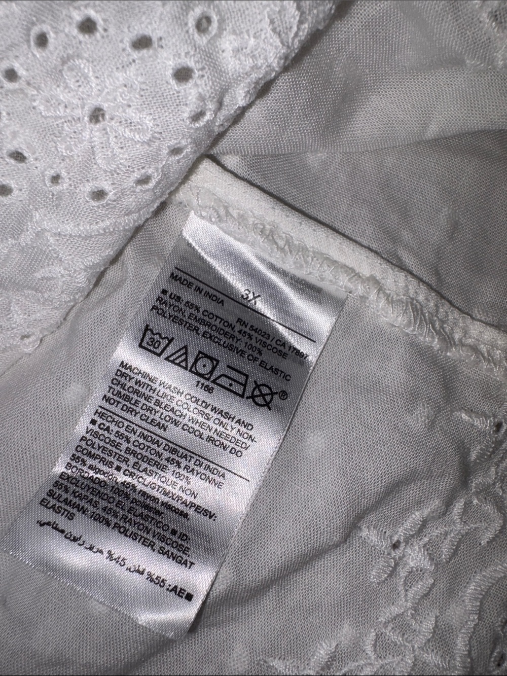 Old Navy White Embroidered Eyelet Peasant Top 3X - Picture 8 of 13